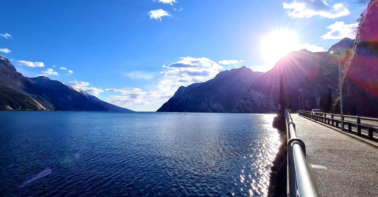 Garda Lake Aloha Apartments Torbole Sul Garda Exterior photo